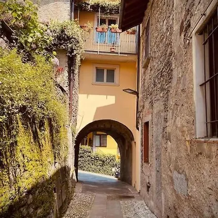 Feriehus La Casa Nel Borgo Con Meravigliosa Vista Lago Verbania
