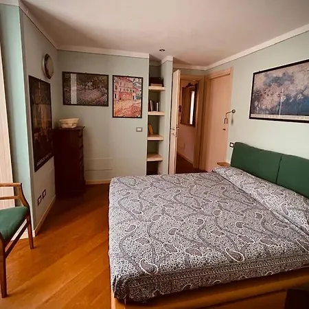 Feriehus La Casa Nel Borgo Con Meravigliosa Vista Lago Verbania